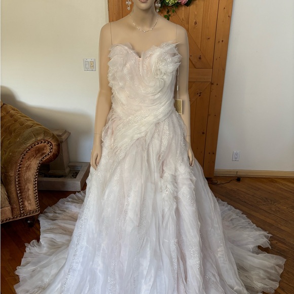 YSA Makino Blush Wedding gown size 12 - Picture 6 of 17